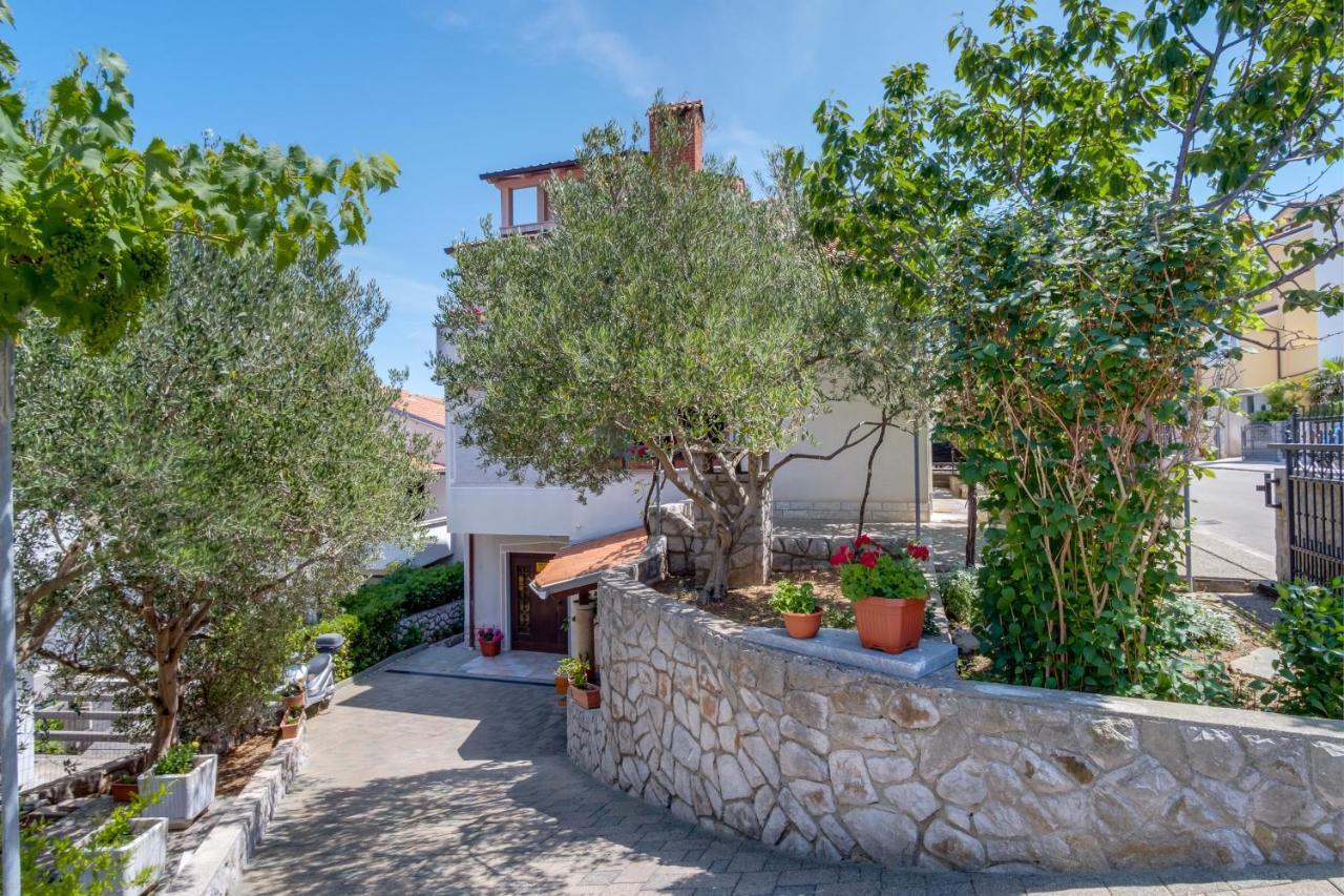 Apartments Anci Mali Losinj Bagian luar foto