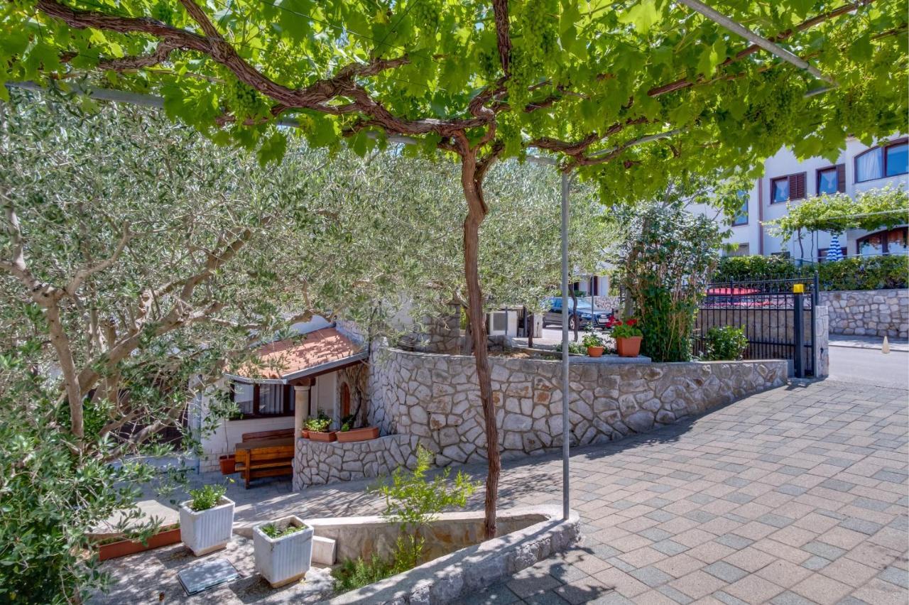 Apartments Anci Mali Losinj Bagian luar foto