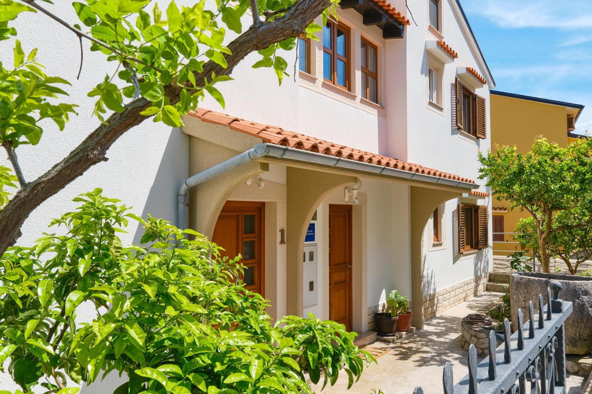 Apartments Anci Mali Losinj Bagian luar foto