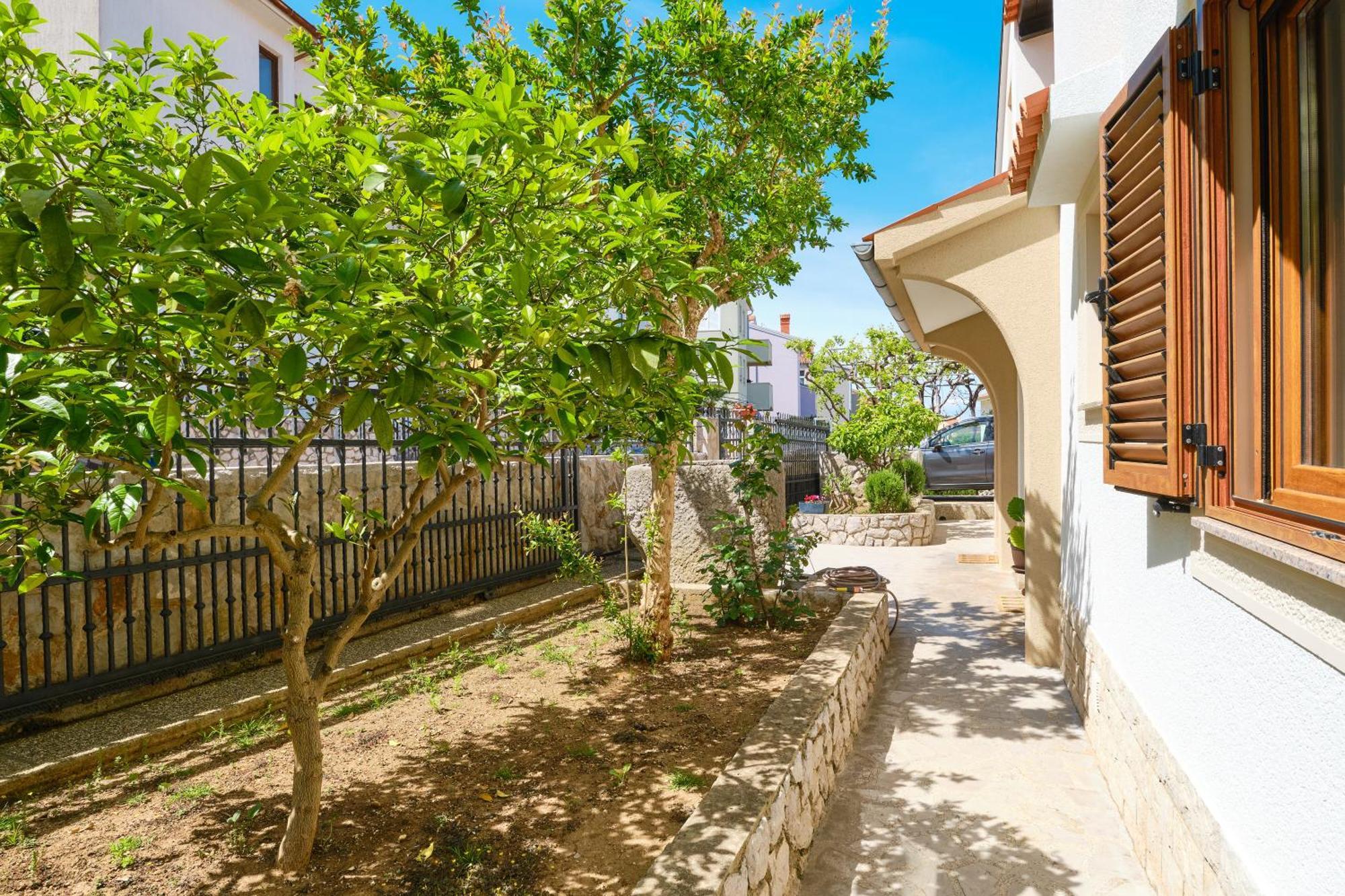 Apartments Anci Mali Losinj Bagian luar foto