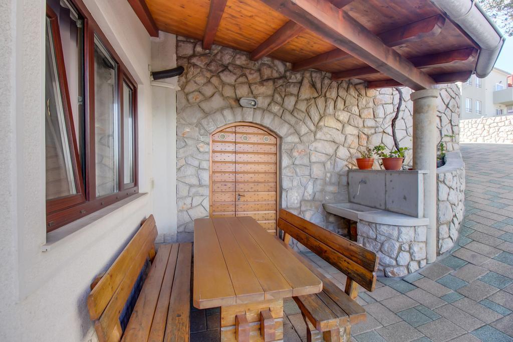 Apartments Anci Mali Losinj Bagian luar foto